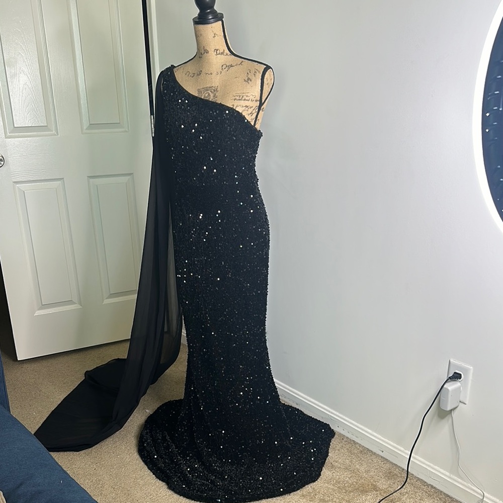 Elegant Black Sequin Gown